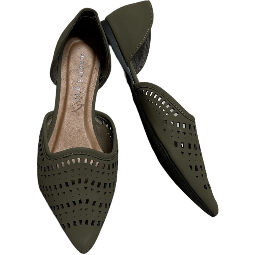 Madden Girl Green Laser Cut Flats Vegan Size 7 - Picture 2 of 9